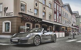Iris Porsche Hotel